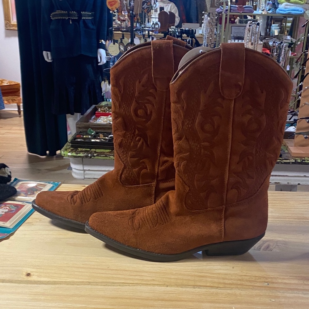 Rustic Brown Western Boots 8.5